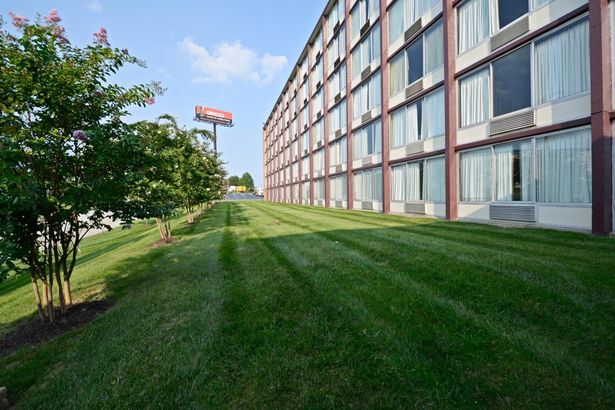 Americas Best Value Inn - Baltimore Extérieur photo
